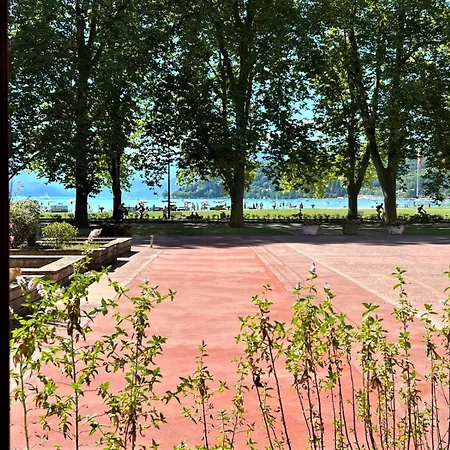 View En Face Du * Annecy